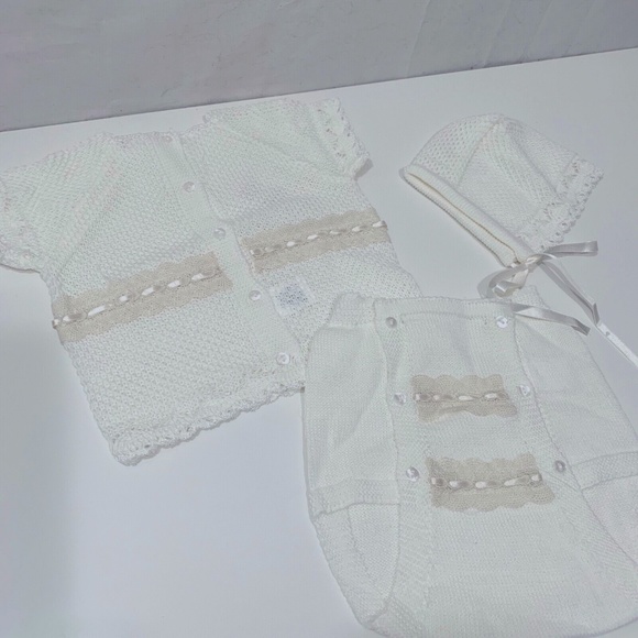 Creaciones Gaviria 3 Piece Baby Set Size 6 Months in White - Picture 1 of 8